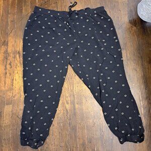 EUC Black Patterned Women's Pants